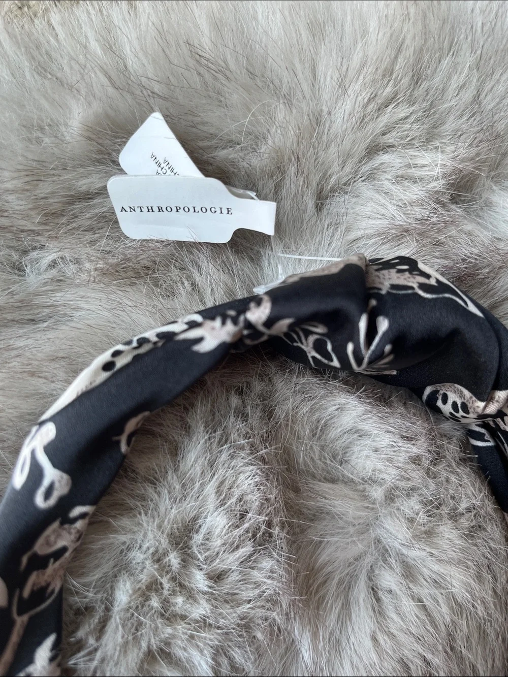 Anthropologie Black and Cream Floral Knotted Headband